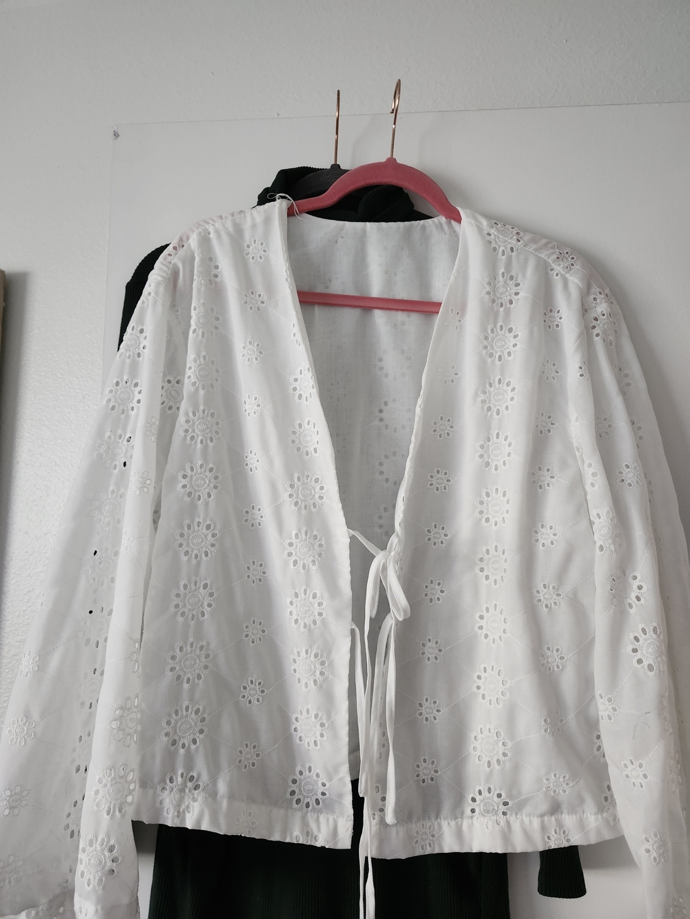 SHEIN White Eyelet Tie-Front Crop Top